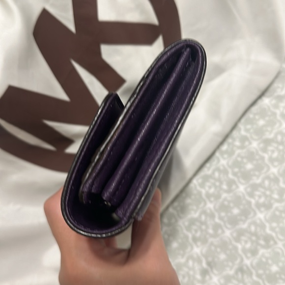 MK Wallet - Picture 7 of 9